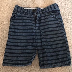 Boys Osh Kosh shorts, size 8